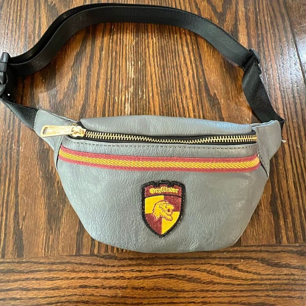 Loungefly x Harry Potter Gryffindor Crest Uniform Fanny Pack, Gray